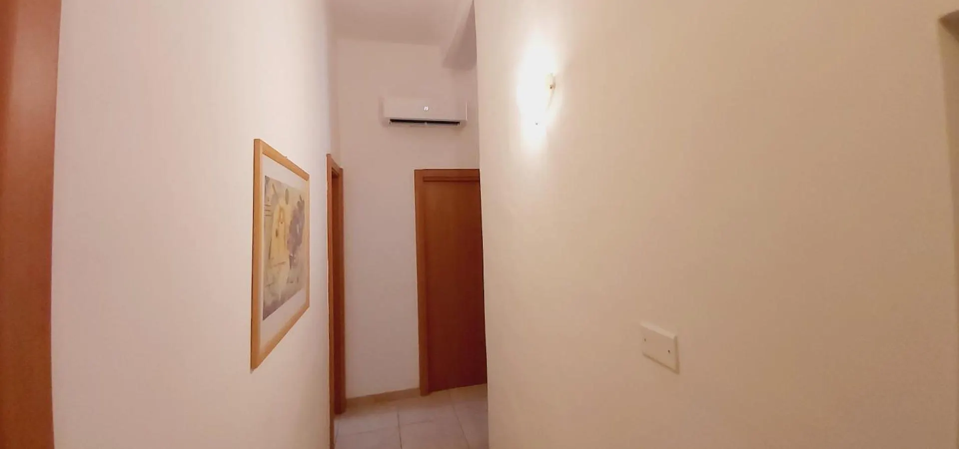 Mamo1 - Appartamento In Pieno Centro Citta Bari 0*,