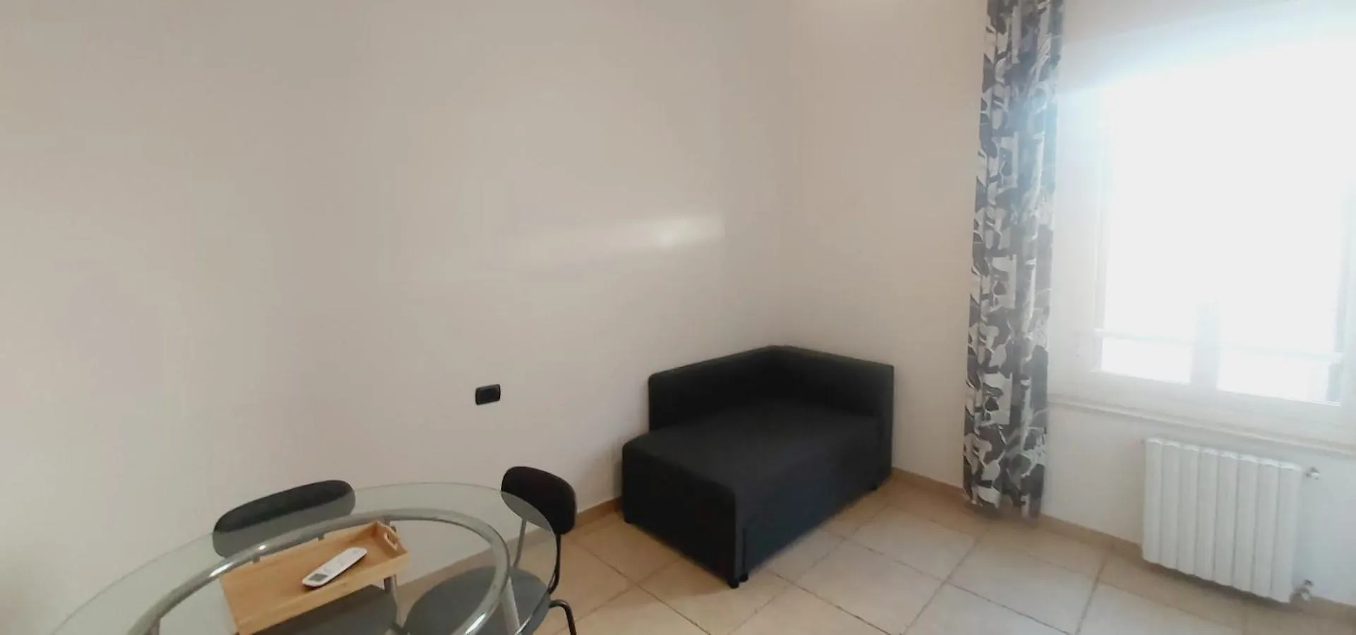 Mamo1 - Appartamento In Pieno Centro Citta Bari 0*,  Włochy